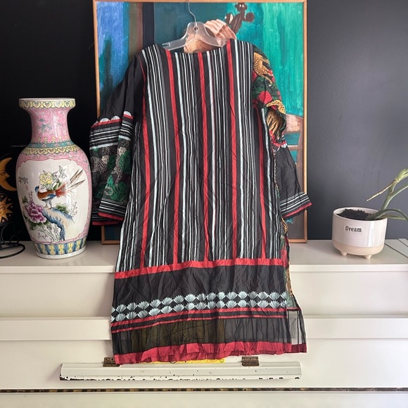 Threads & Motifs Black & Red Cheetah Long Sleeve Top Indian Bollywood S - Picture 14 of 15